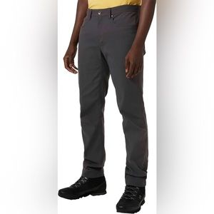 Helly Hansen Men's Holmen 5 Pocket Pant in Ebony